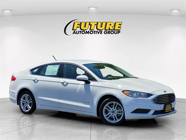 2018 Ford Fusion SE FWD photo