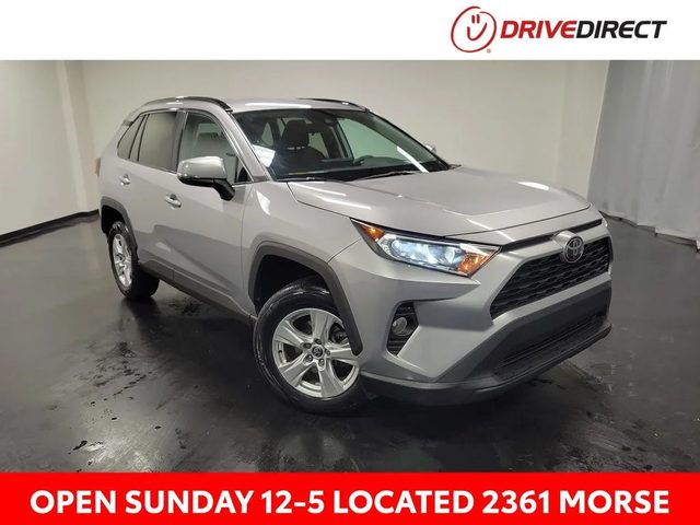 2021 Toyota RAV4 XLE FWD photo