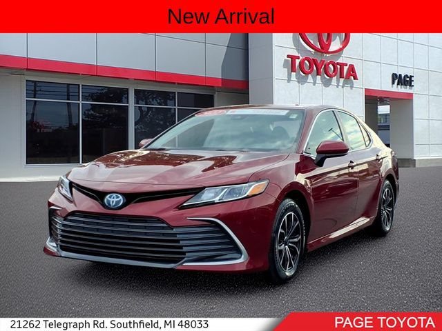 2022 Toyota Camry Hybrid LE FWD photo