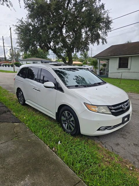 2015 Honda Odyssey Touring Elite FWD photo
