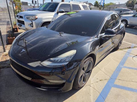 2019 Tesla Model 3 Standard Range Plus RWD photo