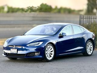 2016 Tesla Model S  RWD photo