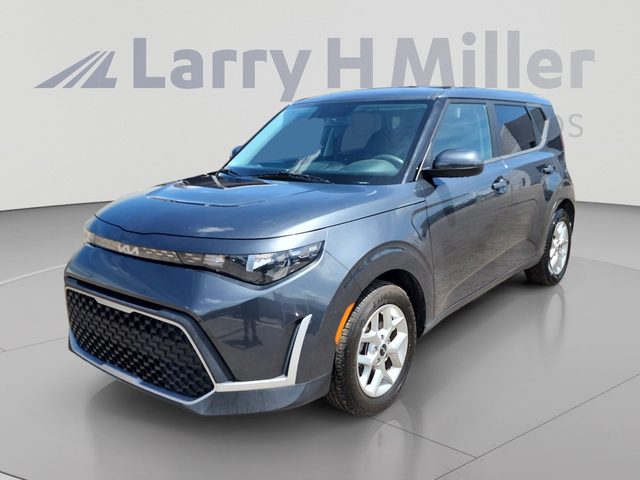 2023 Kia Soul LX FWD photo