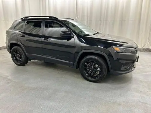 2023 Jeep Cherokee Altitude Lux 4WD photo