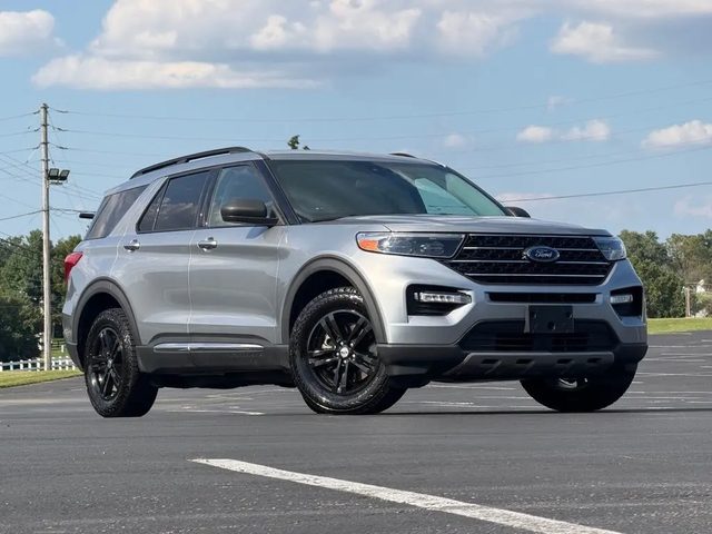 2021 Ford Explorer XLT 4WD photo