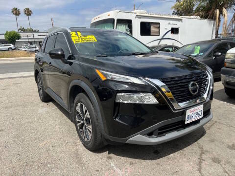 2021 Nissan Rogue SV FWD photo