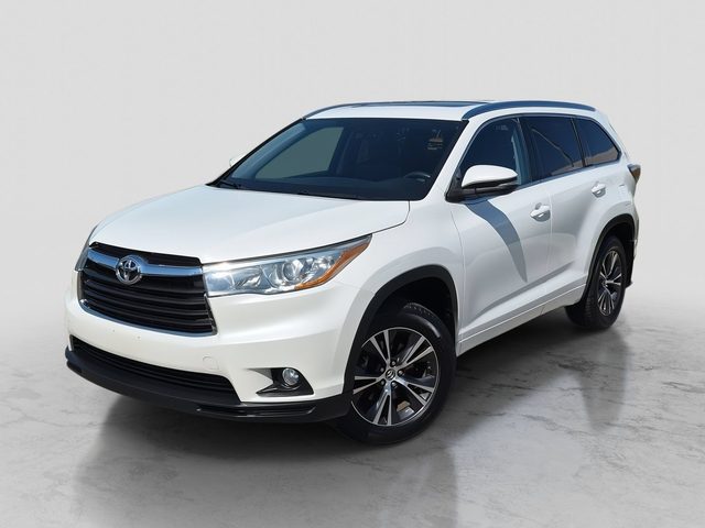 2016 Toyota Highlander XLE AWD photo