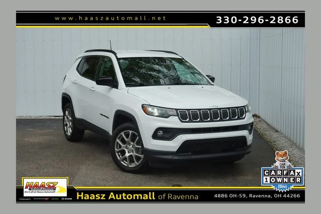 2022 Jeep Compass Latitude Lux 4WD photo