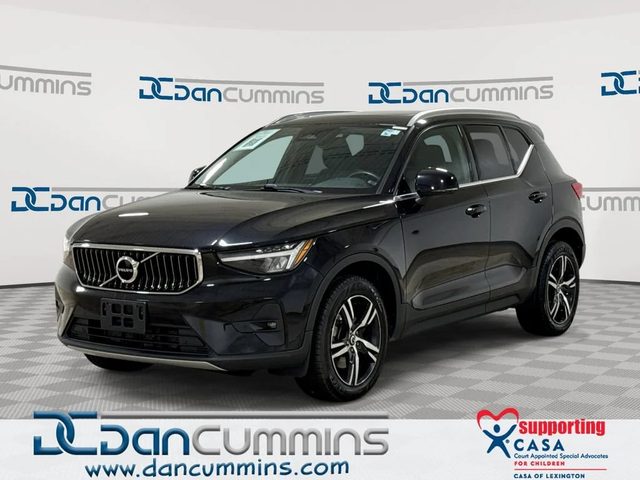 2023 Volvo XC40 Plus Bright Theme AWD photo