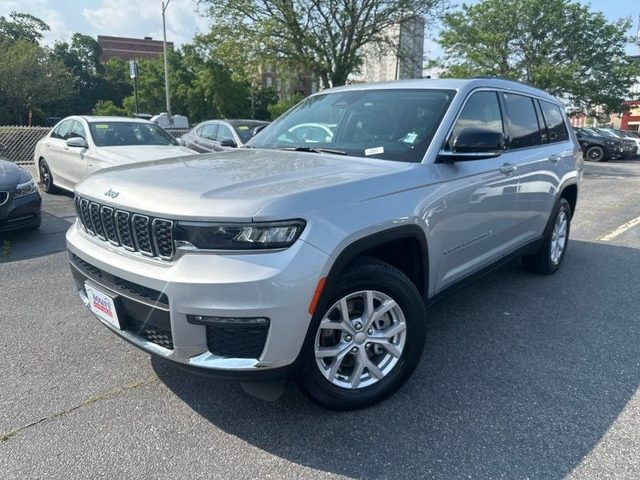 2023 Jeep Grand Cherokee L Limited 4WD photo