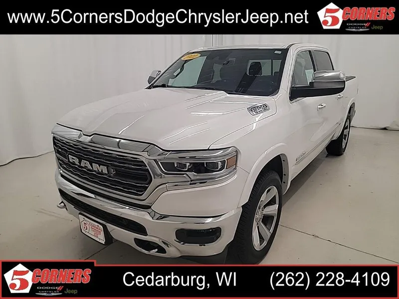 2022 Ram 1500 Limited 4WD photo