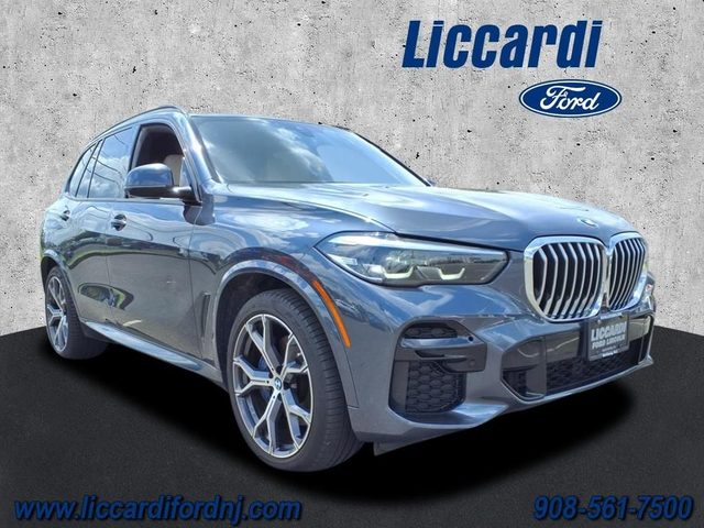 2022 BMW X5 xDrive40i AWD photo