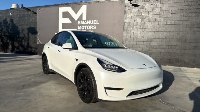 2021 Tesla Model Y Long Range AWD photo