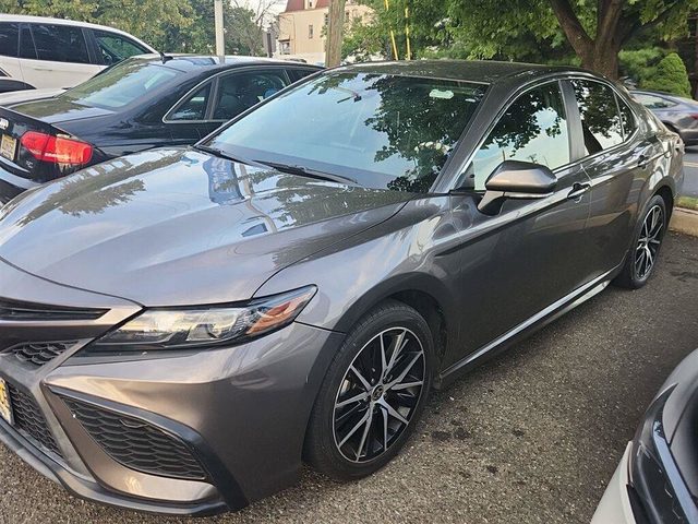 2023 Toyota Camry SE FWD photo