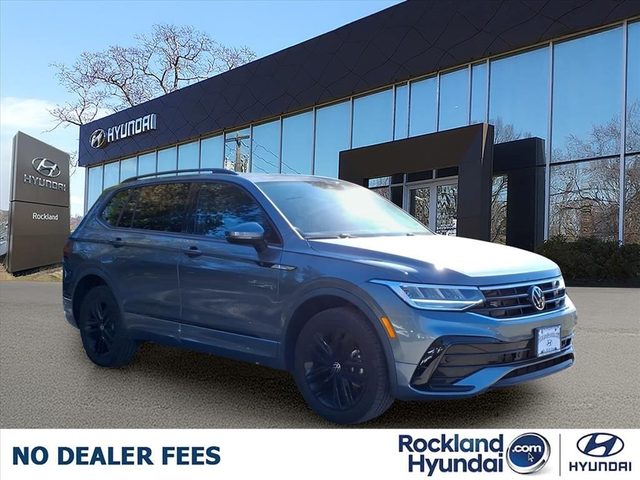 2022 Volkswagen Tiguan SE R-Line Black AWD photo