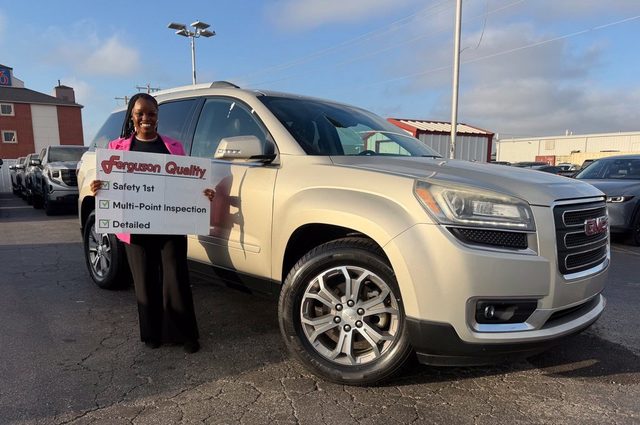 2015 GMC Acadia SLT FWD photo