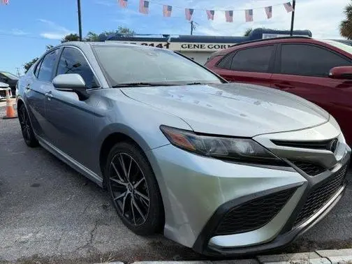 2022 Toyota Camry SE FWD photo