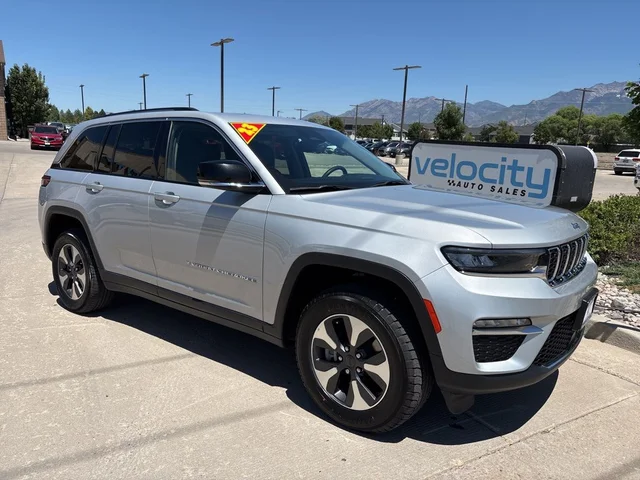 2023 Jeep Grand Cherokee  4WD photo