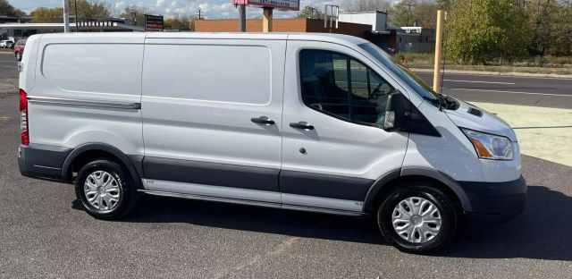 2018 Ford Transit Van RWD photo