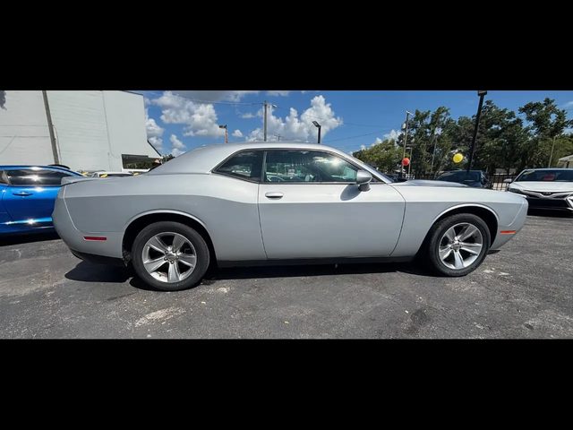 2021 Dodge Challenger SXT RWD photo