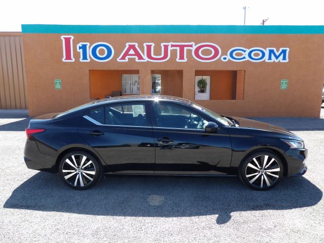2021 Nissan Altima 2.5 SR FWD photo