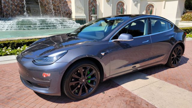 2018 Tesla Model 3 Long Range Battery RWD photo