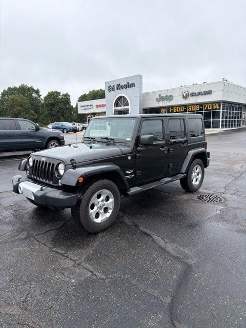 2015 Jeep Wrangler Unlimited Sahara 4WD photo