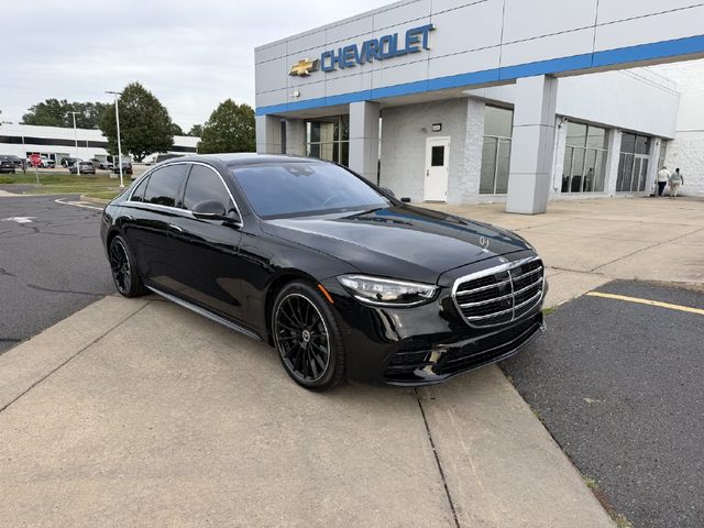 2022 Mercedes-Benz S-Class S 500 AWD photo