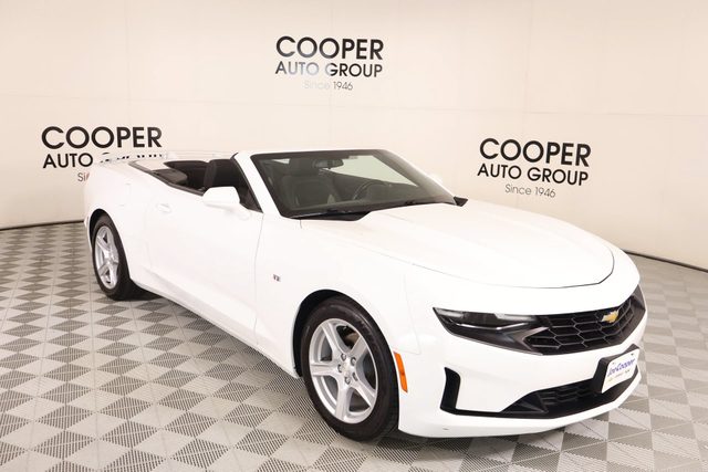 2023 Chevrolet Camaro 1LT RWD photo