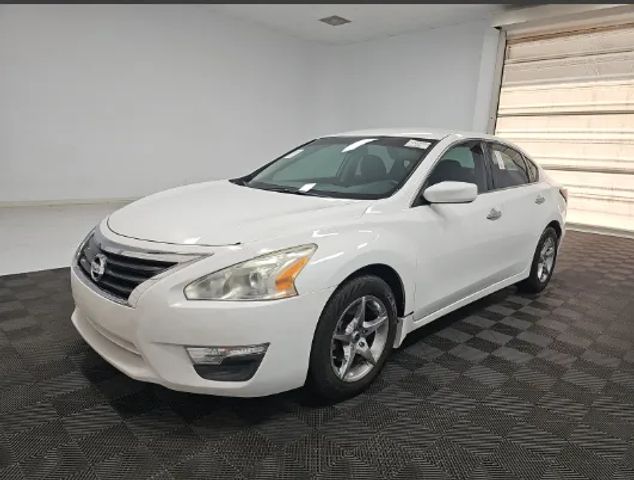 2015 Nissan Altima 2.5 S FWD photo