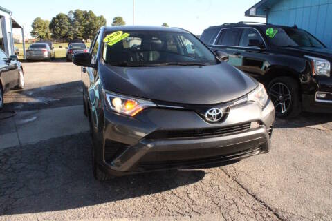 2018 Toyota RAV4 LE FWD photo