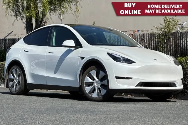 2023 Tesla Model Y Long Range AWD photo