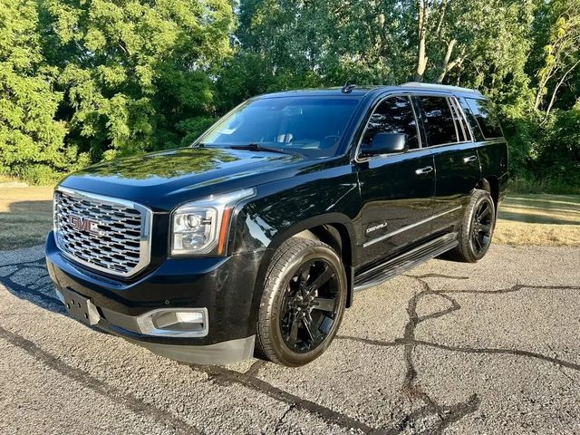 2020 GMC Yukon Denali 4WD photo