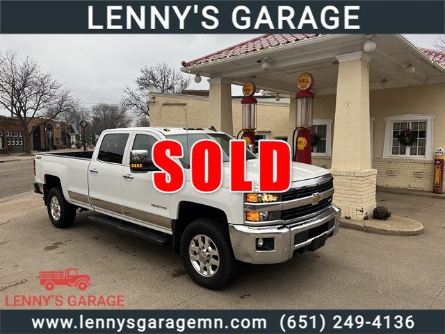 2015 Chevrolet Silverado 3500HD LTZ 4WD photo