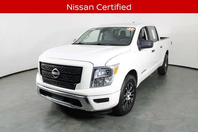 2023 Nissan Titan SV RWD photo