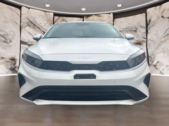 2023 Kia Forte LXS FWD photo