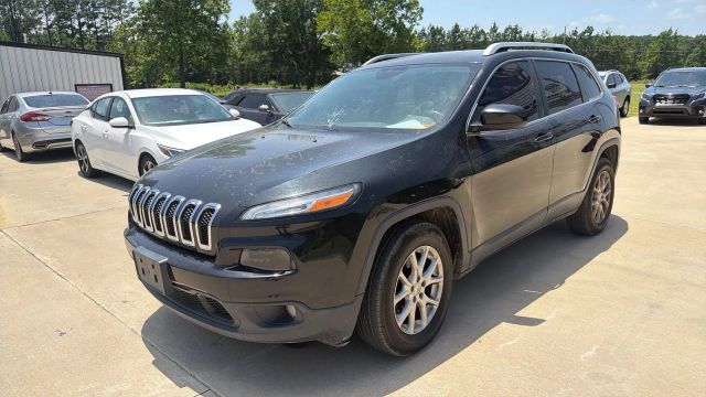 2015 Jeep Cherokee Latitude 4WD photo