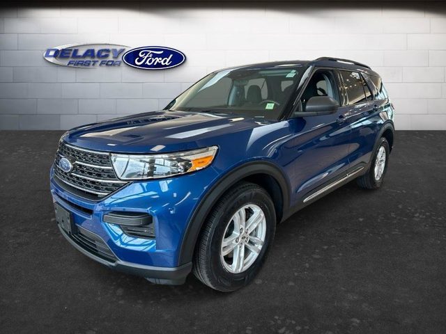 2022 Ford Explorer XLT 4WD photo
