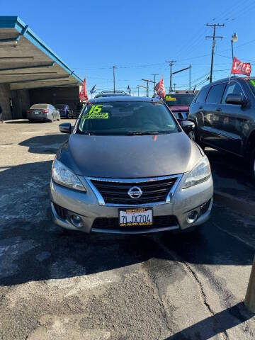 2015 Nissan Sentra SR FWD photo