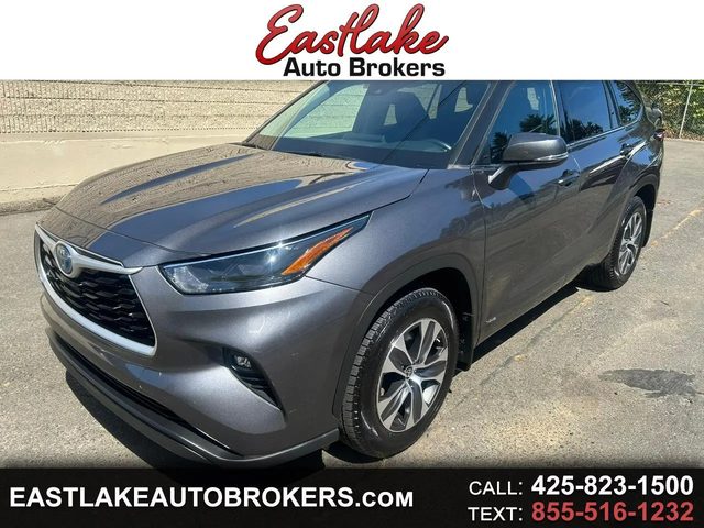 2022 Toyota Highlander Hybrid XLE AWD photo