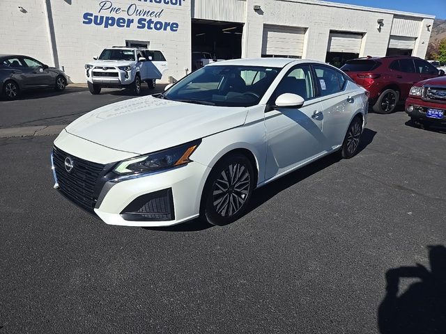 2023 Nissan Altima 2.5 SV FWD photo