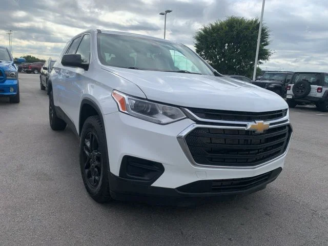 2020 Chevrolet Traverse LS AWD photo