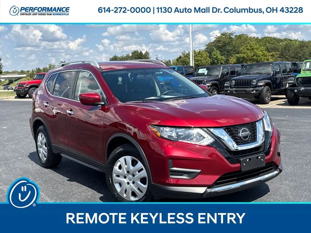 2020 Nissan Rogue SV FWD photo