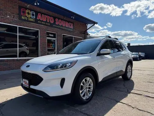 2021 Ford Escape SE AWD photo