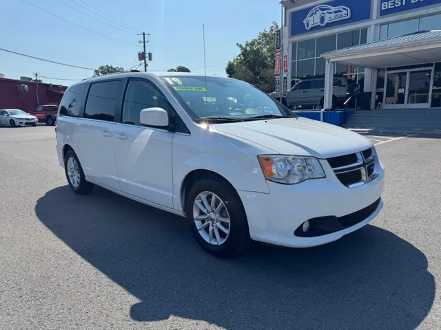 2019 Dodge Grand Caravan SXT FWD photo