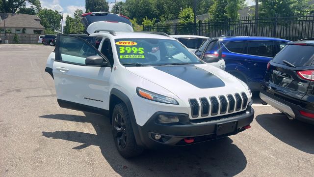 2015 Jeep Cherokee Trailhawk 4WD photo