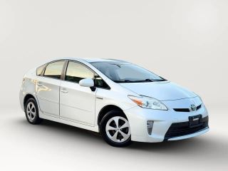 2015 Toyota Prius Four FWD photo