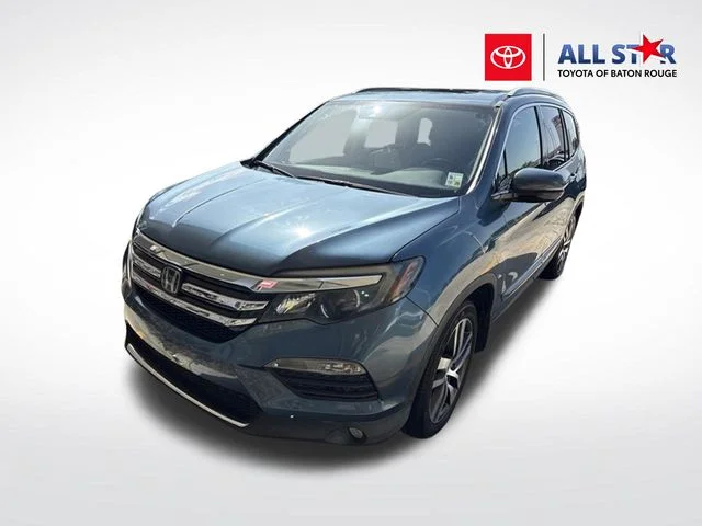 2016 Honda Pilot Touring FWD photo