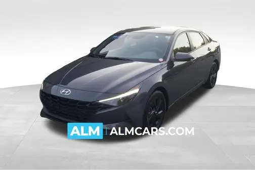 2023 Hyundai Elantra SEL FWD photo