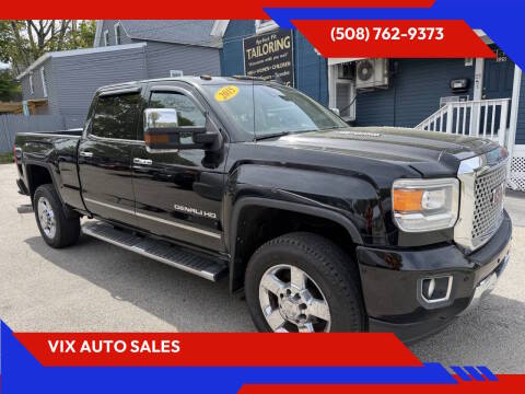 2015 GMC Sierra 2500HD Denali 4WD photo